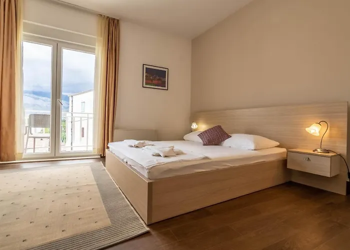 Pansion Epetium Gostinjska kuća 3*