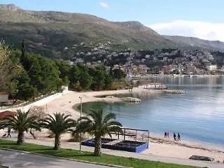 بيت ضيافة Pansion Epetium