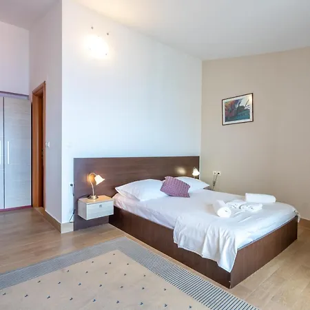 Guest house Pansion Epetium Stobrec