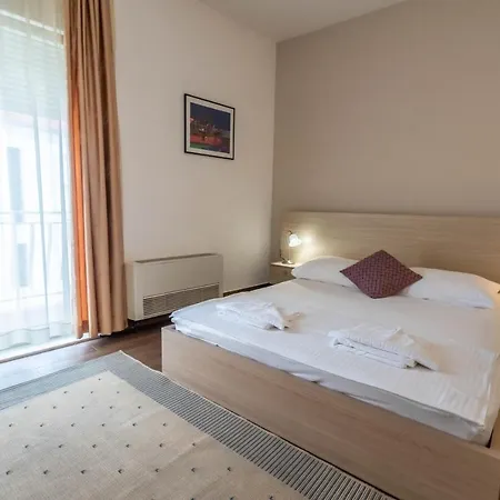 Guest house Pansion Epetium 3*